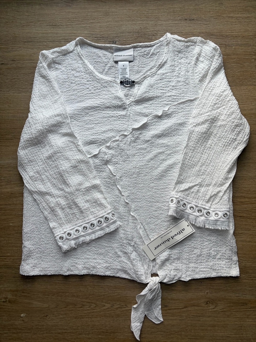 NWT Alfred Dunner White Textured Top | Grommet & Fringe Cuffs | S